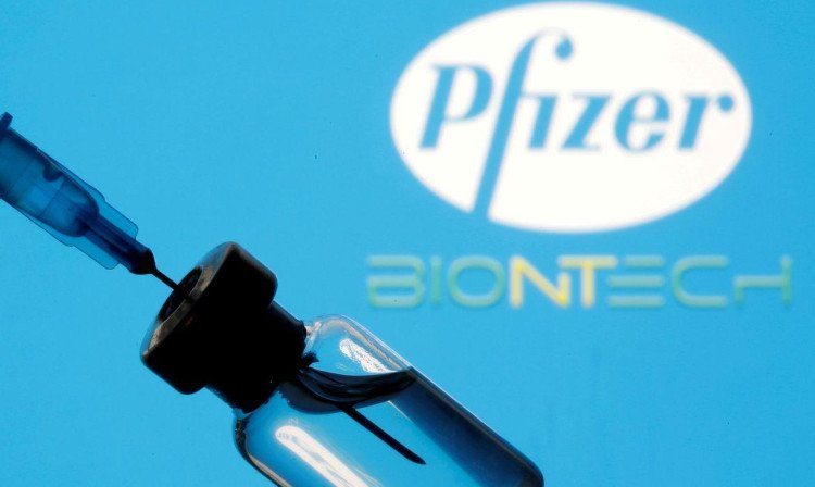 Uma dose de vacinas da Pfizer/BioNTech ou da AstraZeneca/Oxford reduz infecção em até 65%, revela estudo