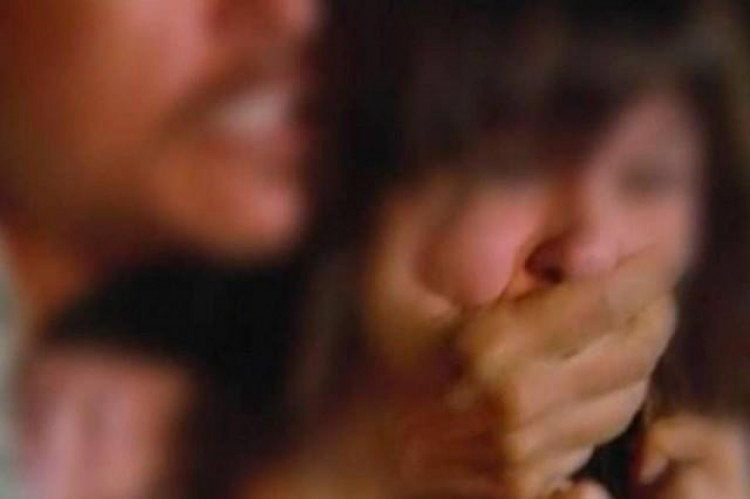 MIRASSOL D'OESTE: Pai dá bebida para filha de 17 anos, tenta estuprá-la em motel