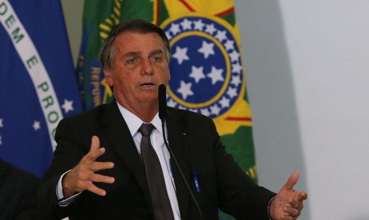Bolsonaro diz que deve vetar dinheiro para o fundo eleitoral