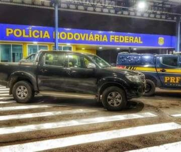 Casal de Porto Esperidião é preso pela PRF por receptação e adulteração veicular em Poconé
