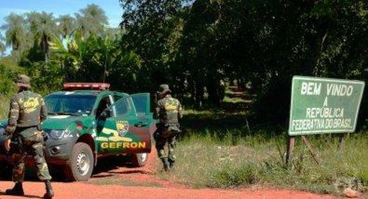 Menor de 17 anos é preso com 5 kg de pasta base em Cáceres