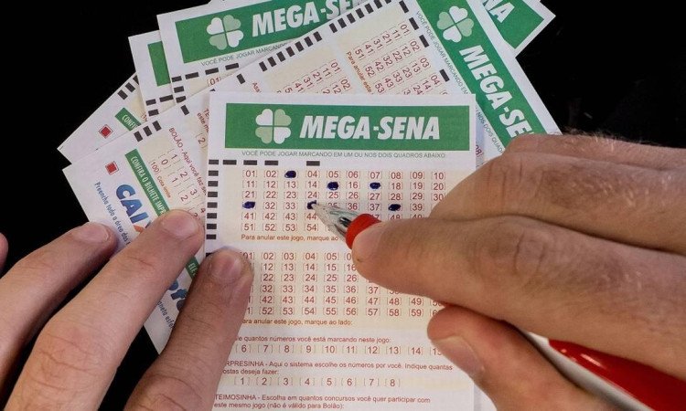 Mega-Sena acumula e prêmio pode chegar a R$ 40 milhões