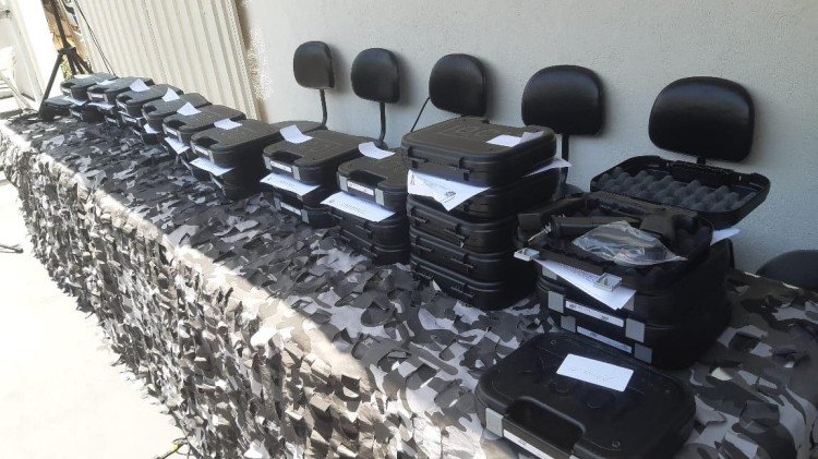 Comando da PM de Mirassol D'Oeste recebe 48 armas modernas do Governo de MT