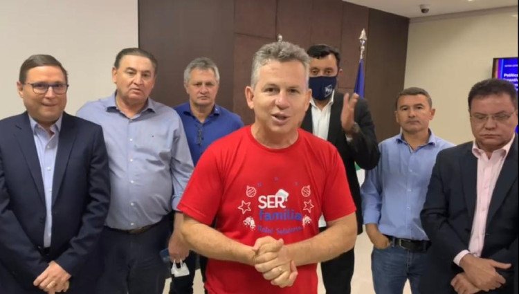 Governador Mauro Mendes propõe RGA de 7% aos servidores, com data base de pagamento para janeiro