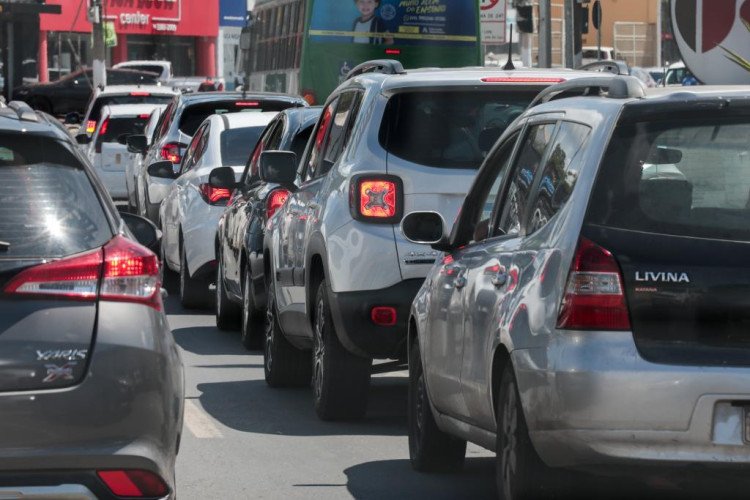 Detran-MT retoma prazos para transferência e emplacamento de veículos