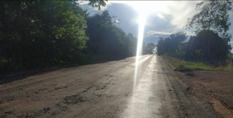 Governo lança  licitação para restaurar 25 KM da MT-339 entre Quatro Marcos e Glória D'Oeste