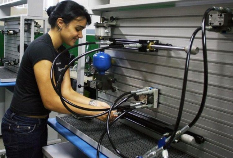 MEC lança projeto para aproveitamento de estudos de cursos técnicos