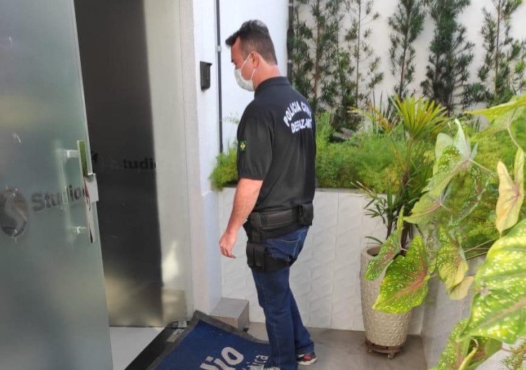 Polícia Civil deflagra operação contra empresas suspeitas de cometerem fraudes em licitações que lesaram o Estado