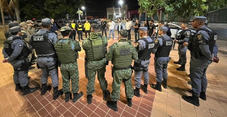 Operação Sonora suspende atividades de cinco bares e conduz um empresário à delegacia