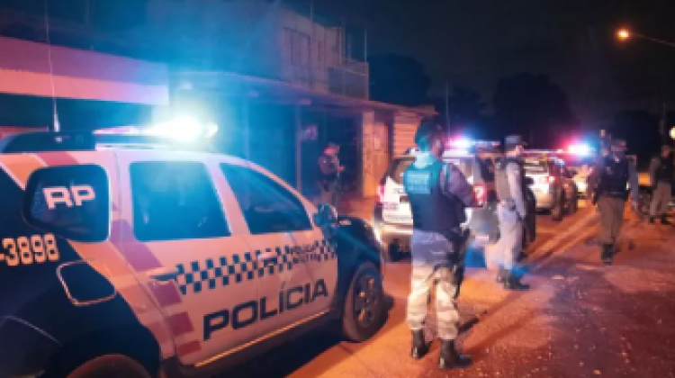 Suspeito é preso acusado de assaltar e manter reféns por dois dias em fazenda em Cáceres