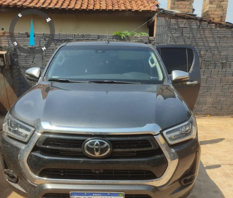 Camionetes furtadas em Cuiabá são recuperadas pela Polícia Civil na fronteira e sete são detidos