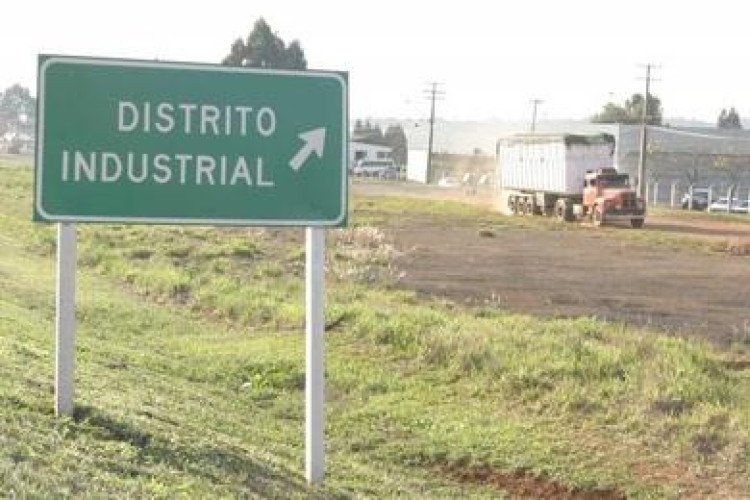 Lei municipal que altera prazos em doação de terreno é constitucional