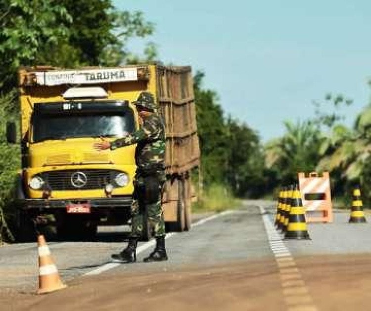 Operação na fronteira recupera Hilux em Araputanga