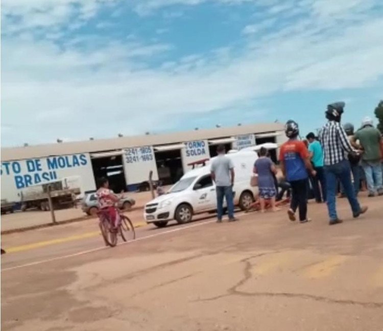 Ciclista morre em colisão com veículo Corolla em Mirassol D'oeste