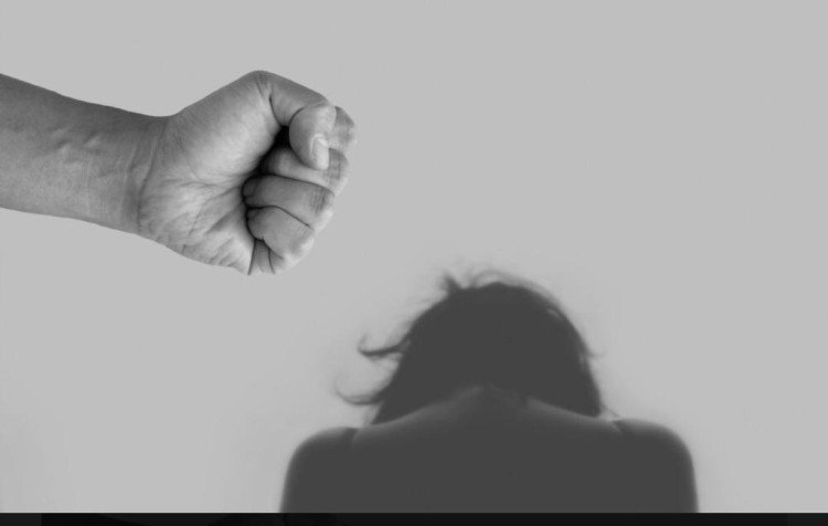 Grupos masculinistas propagam ódio e ameaçam mulheres na internet