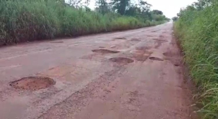 RESTAURAÇÃO DA MT 339: Após intervenção do deputado Moretto, Estado notifica empresa para retomada de serviços de restauração de rodovia que interliga municípios de Quatro Marcos e Glória D’Oeste