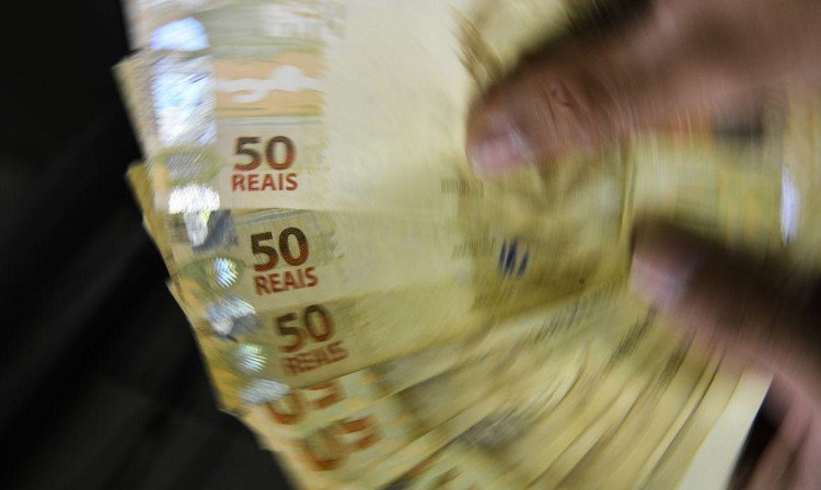 Com aumento de despesas, governo federal vai bloquear R$ 1,7 bilhão