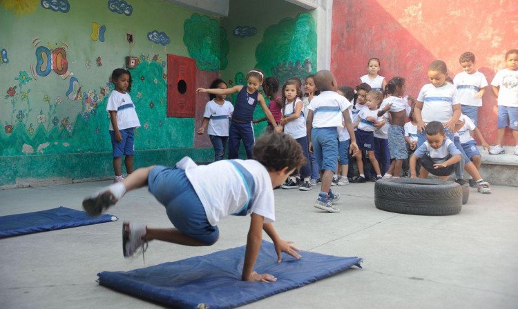 Educação em tempo integral é bem recebida por gestores; No primeiro momento, extensão irá para escolas com infraestrutura