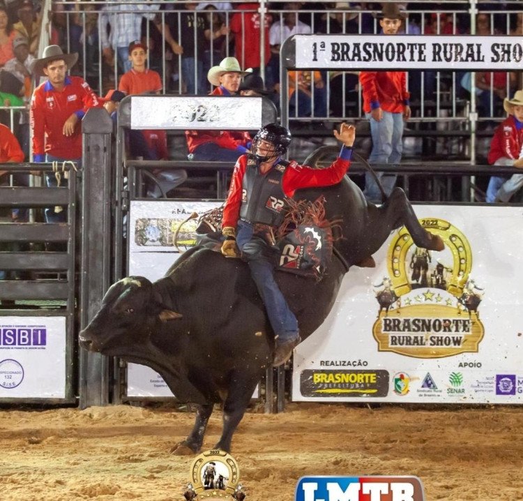 Jovem Campeão Renato de Paula: A Promessa do Rodeio Brasileiro