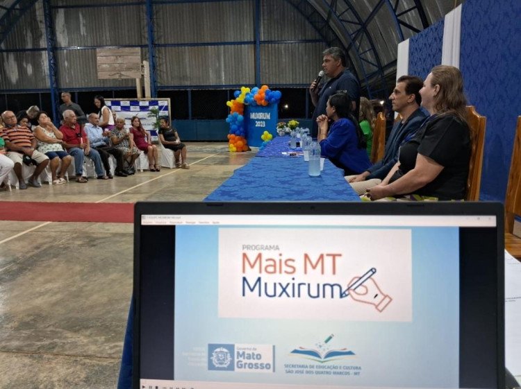 Educação de São José dos Quatro Marcos  celebra a formatura de 72 alunos através do Programa MT Mais Muxirum em parceria com o Governo do Estado de Mato Grosso