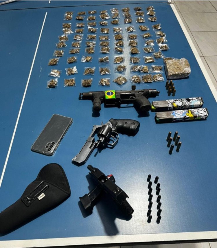 Em Mirassol D’Oeste, Políciais do GAP agem após denúncia e prende suspeitos com arsenal e drogas no Bairro Morumbi