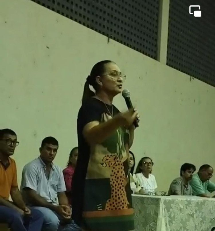 Por piso salarial, professores municipais devem entrar  em greve nesta quinta feira (04); Prefeitura enfrenta impasse financeiro enquanto sindicato exige cumprimento da lei
