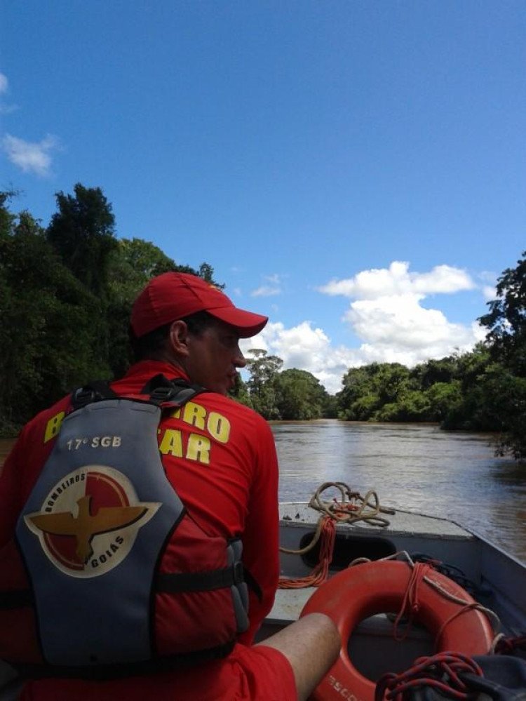 Desaparecimento no Rio Cabaçal: Buscas intensas pela vítima de 22 anos em Curvelândia