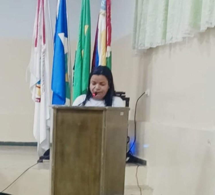 Mãe de filho autista usa a tribuna da Câmara de Vereadores de São José dos Quatro Marcos e expõe desafios no Dia Mundial da Conscientização do Autismo