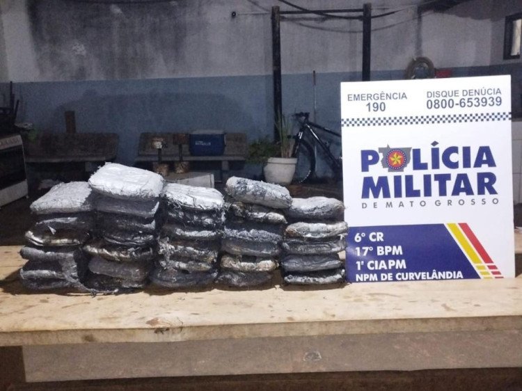 Polícia Militar e PRF prendem homem com 18 quilos de maconha em Curvelândia