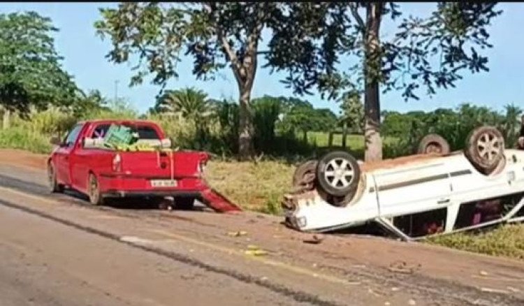 Acidente na MT-175 deixa duas pessoas feridas em São José dos Quatro Marcos