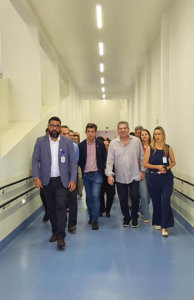TCE constata avanços positivos em visita técnica ao Hospital Regional de Cáceres