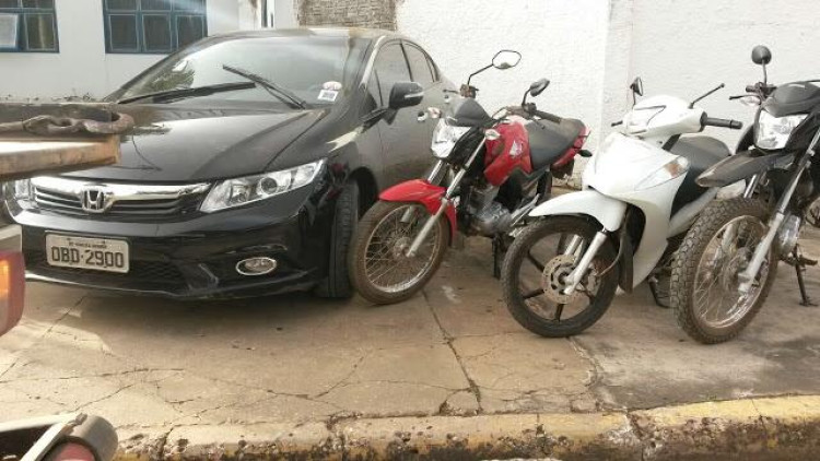 GEFRON recupera 4 veículos na 'cabriteira' de Lambari.
