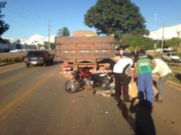 Mototaxista morre em acidente na Avenida São Luiz