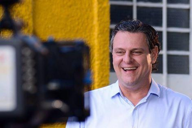 Fávaro recebe demandas em Cáceres e Mirassol D'Oeste