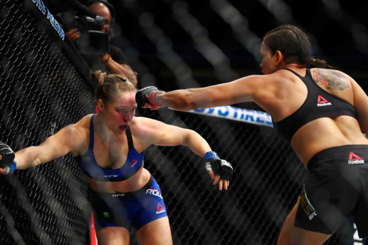 Nunes 'acaba carreira' de Ronda em 48 segundos