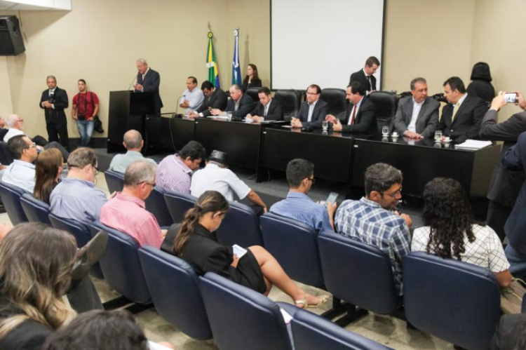 Botelho pede a deputados apoio à Agricultura Familiar